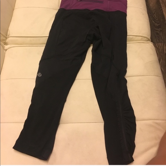 Lululemon Run for Your Life Crop size 2 - Picture 8 of 8